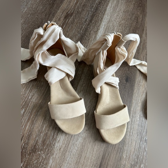 UGG Cream Espadrille Sandals - Picture 13 of 16